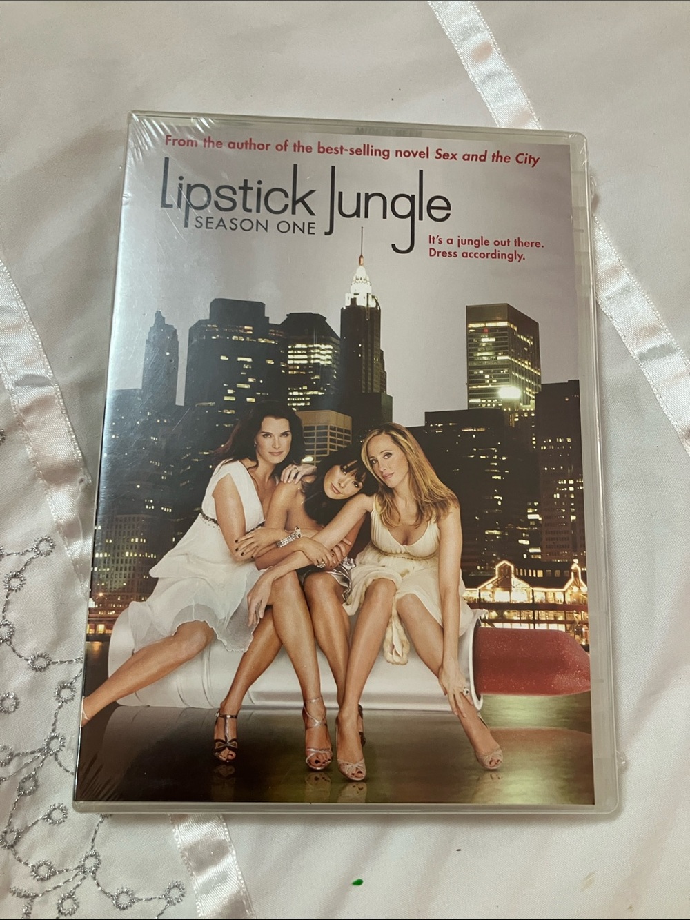 Universal Lipstick Jungle Season One DVD - White and Black Artwork